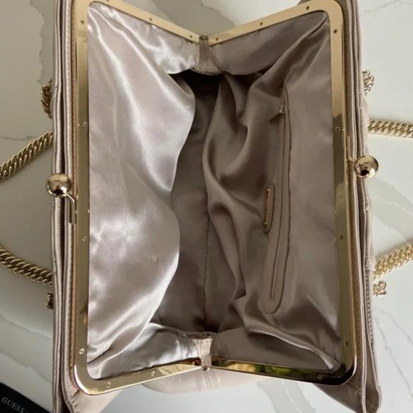 Women's GUESS Handbag Satchel Quilted Designer East West Silhouette Fall Creamy - Picture 7 of 13